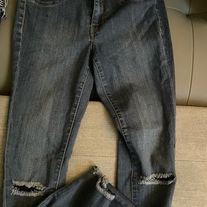 blueasphalt jean legging with rips at knees